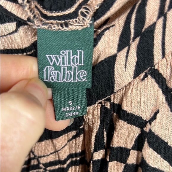 Wild Fable Tropical Print Black Ankle Pants with Wide-Leg Design - Picture 7 of 7